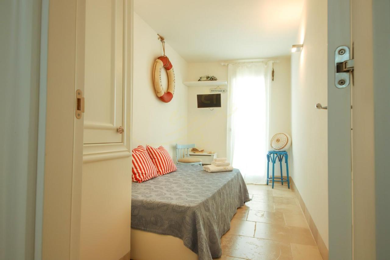 Apartamento Td Dimora Arcadia With Breathtaking Sea View Monopoli Exterior foto